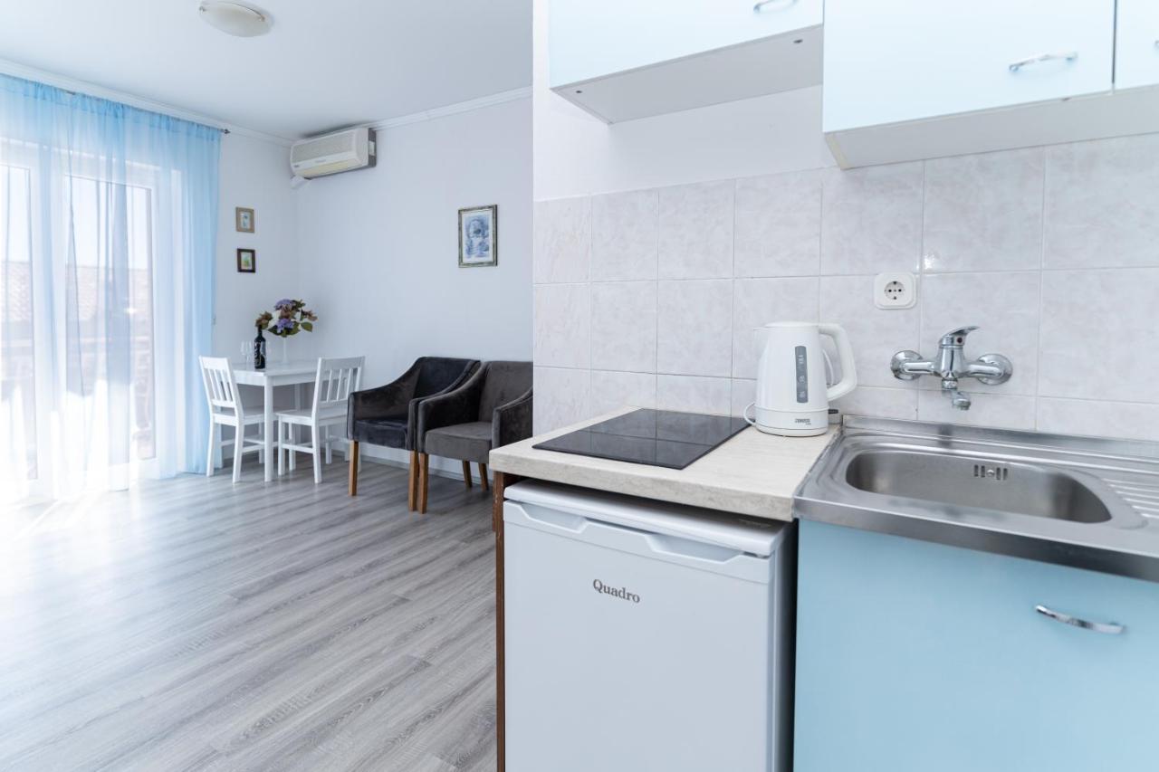 Benic Apartments ムリニ エクステリア 写真