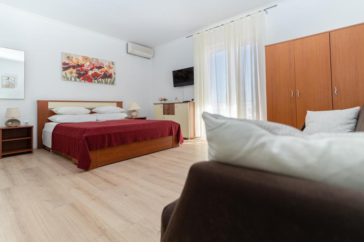 Benic Apartments ムリニ エクステリア 写真