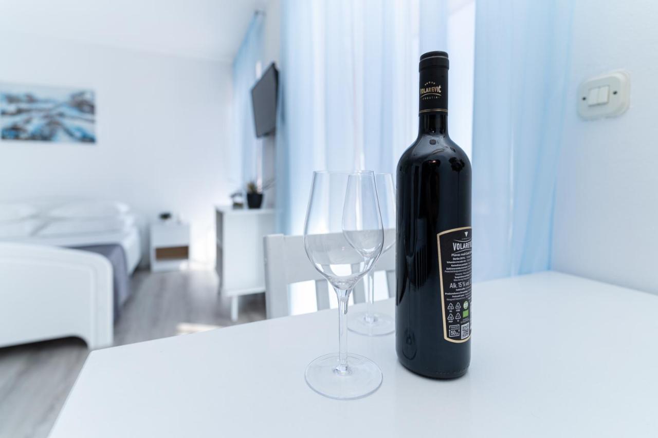 Benic Apartments ムリニ エクステリア 写真
