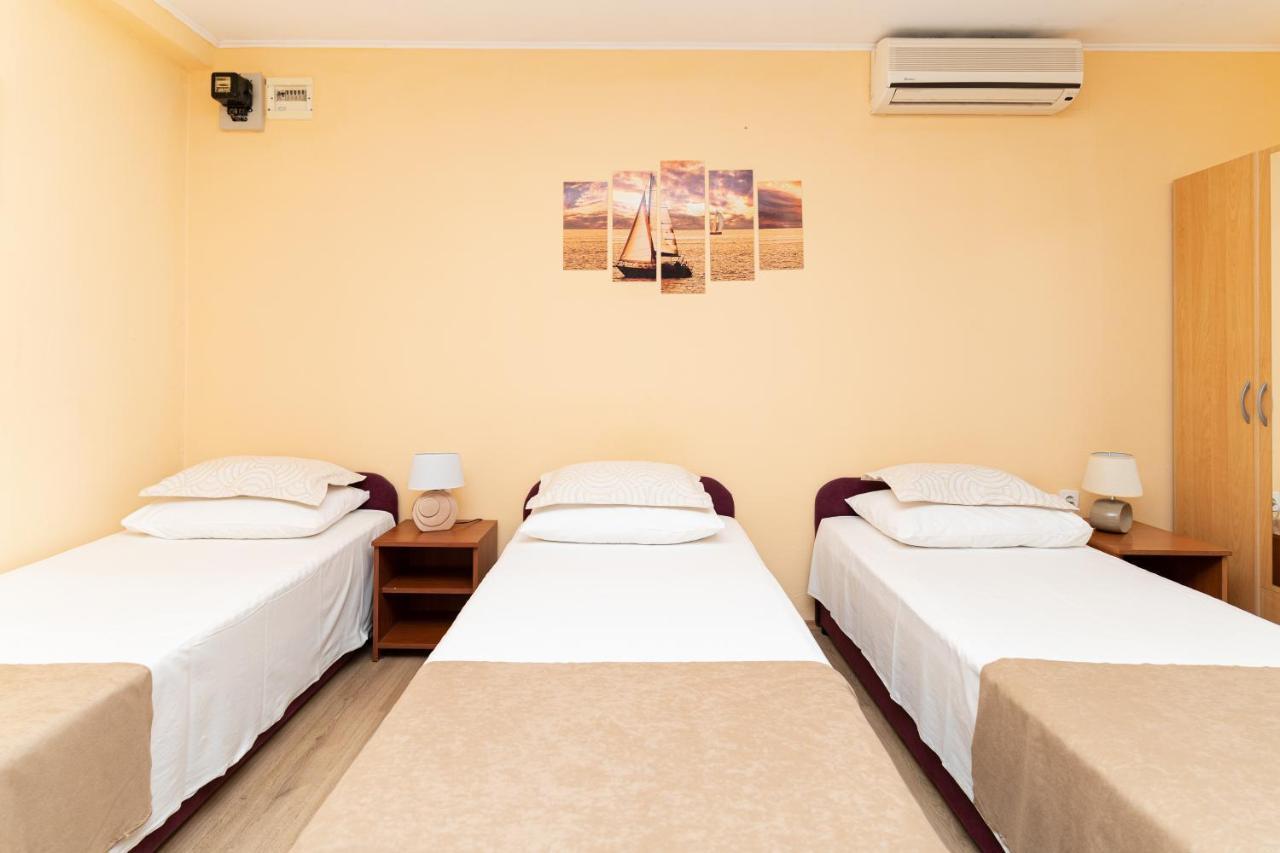 Benic Apartments ムリニ エクステリア 写真